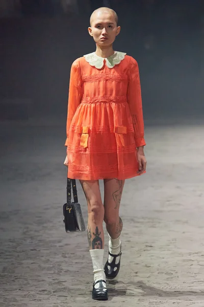 Look 9